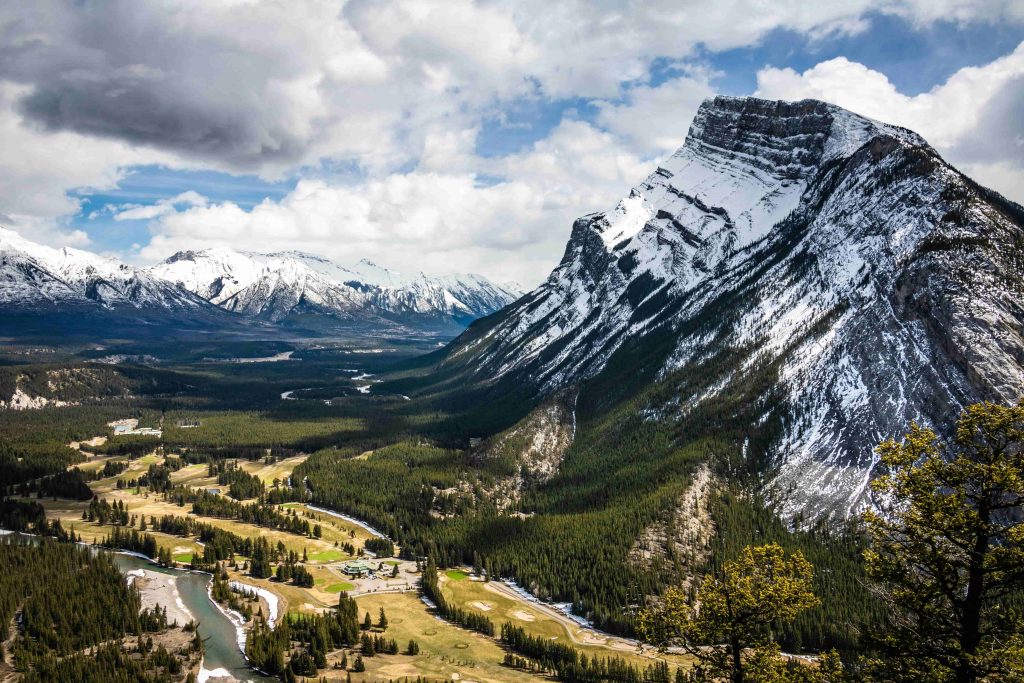 banff tours